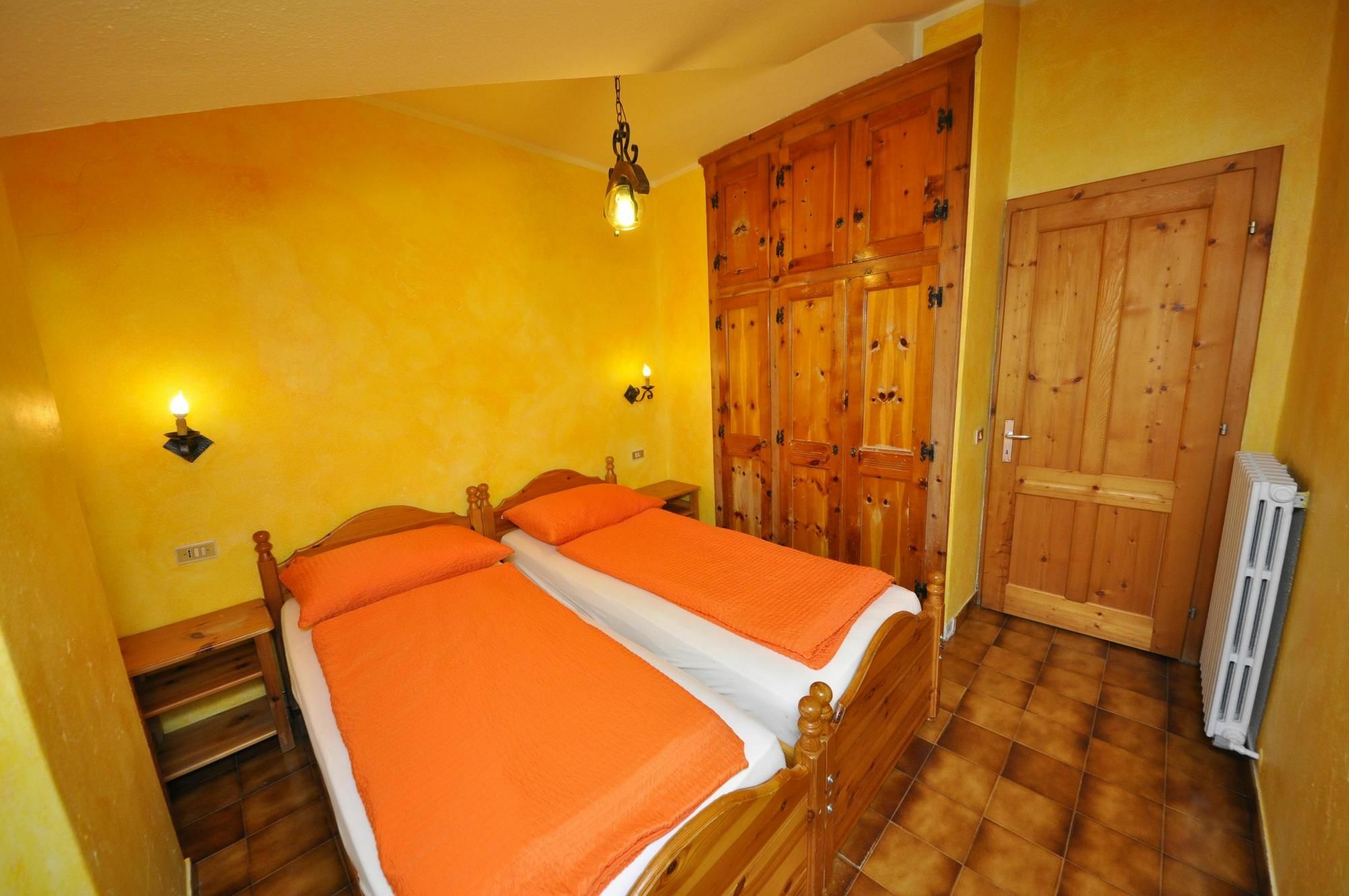 Residence Casa Longa By Livigno Accomodation 외부 사진